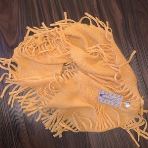 Boutique neck scarf